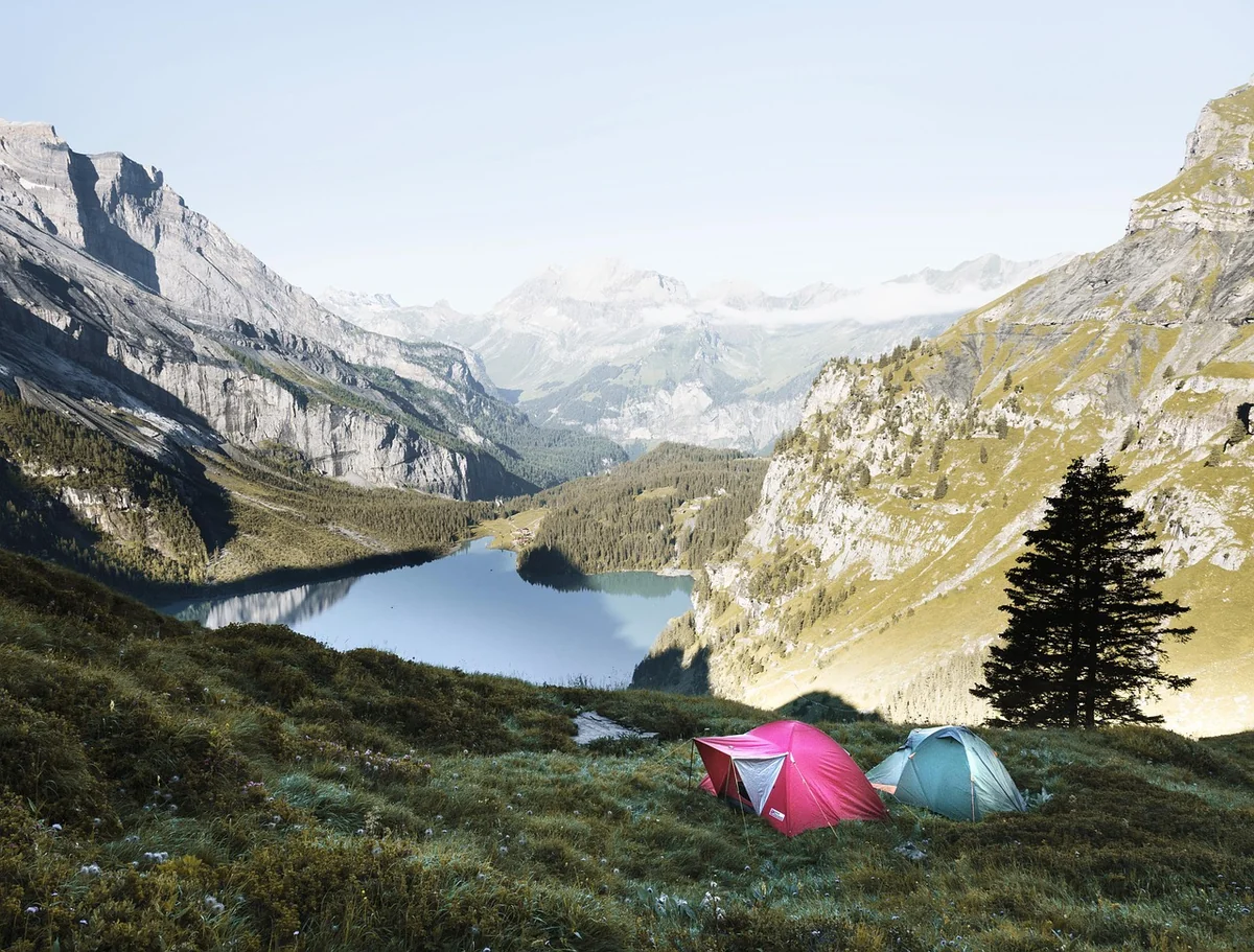 Comment repérer un vrai camping nature (et éviter les faux)