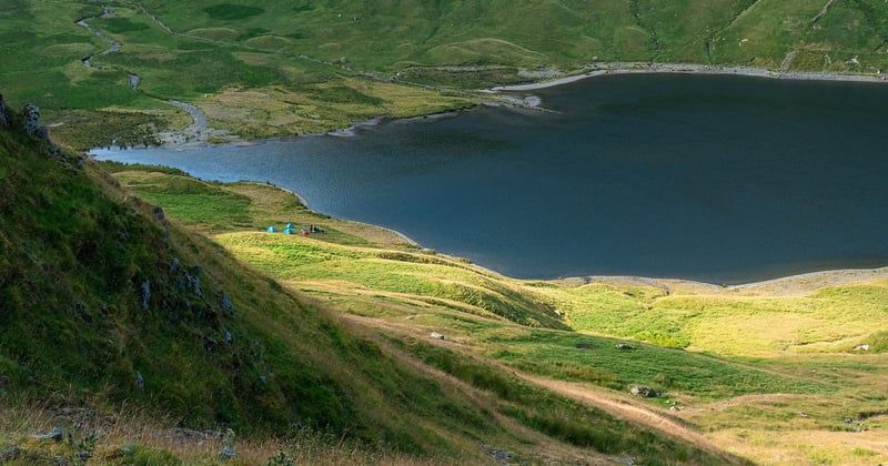 Camping éco-responsable : les meilleurs accessoires pour allier confort et nature